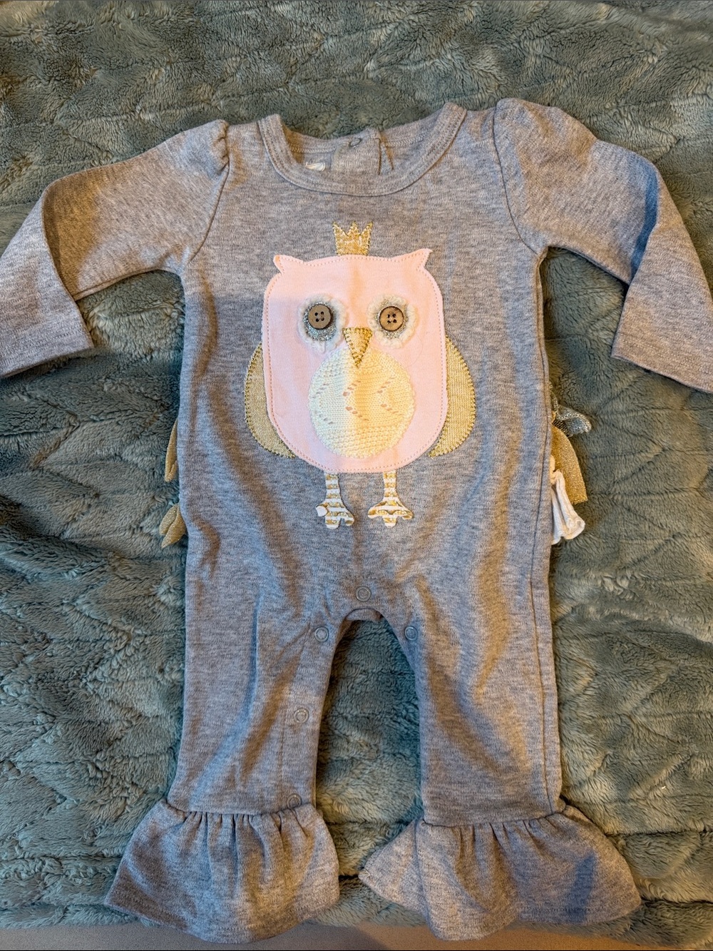 Gray Baby Owl Ruffle One-Piece with Pink Accent